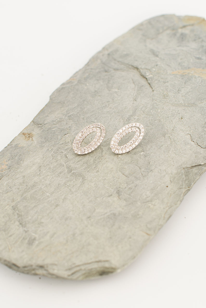 Ellie Overlapping Oval Earrings, Silver Plated
