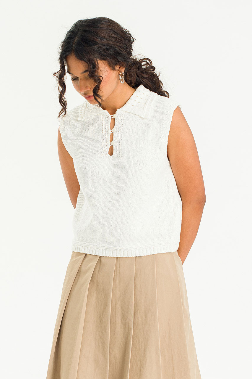 Bou Vest, Ivory
