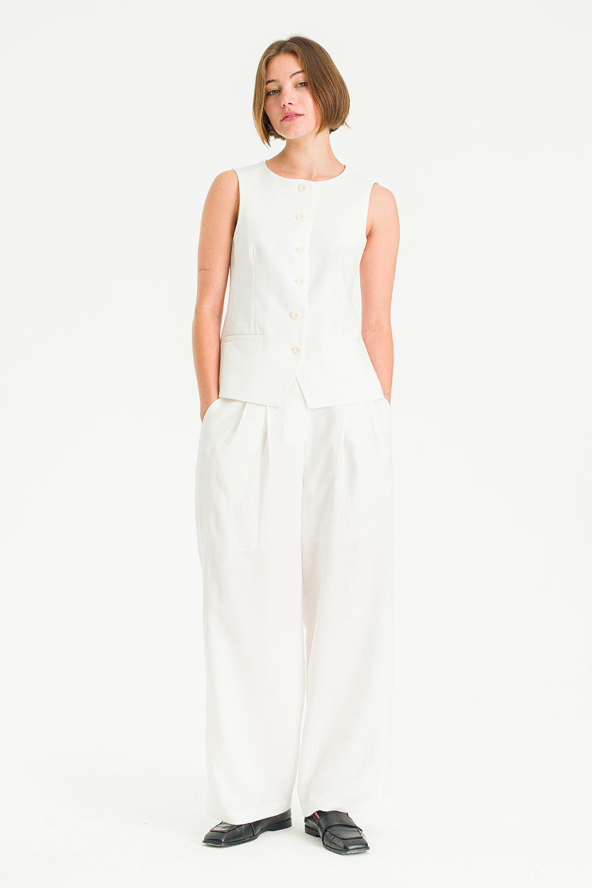 Atelier Vest, Ivory
