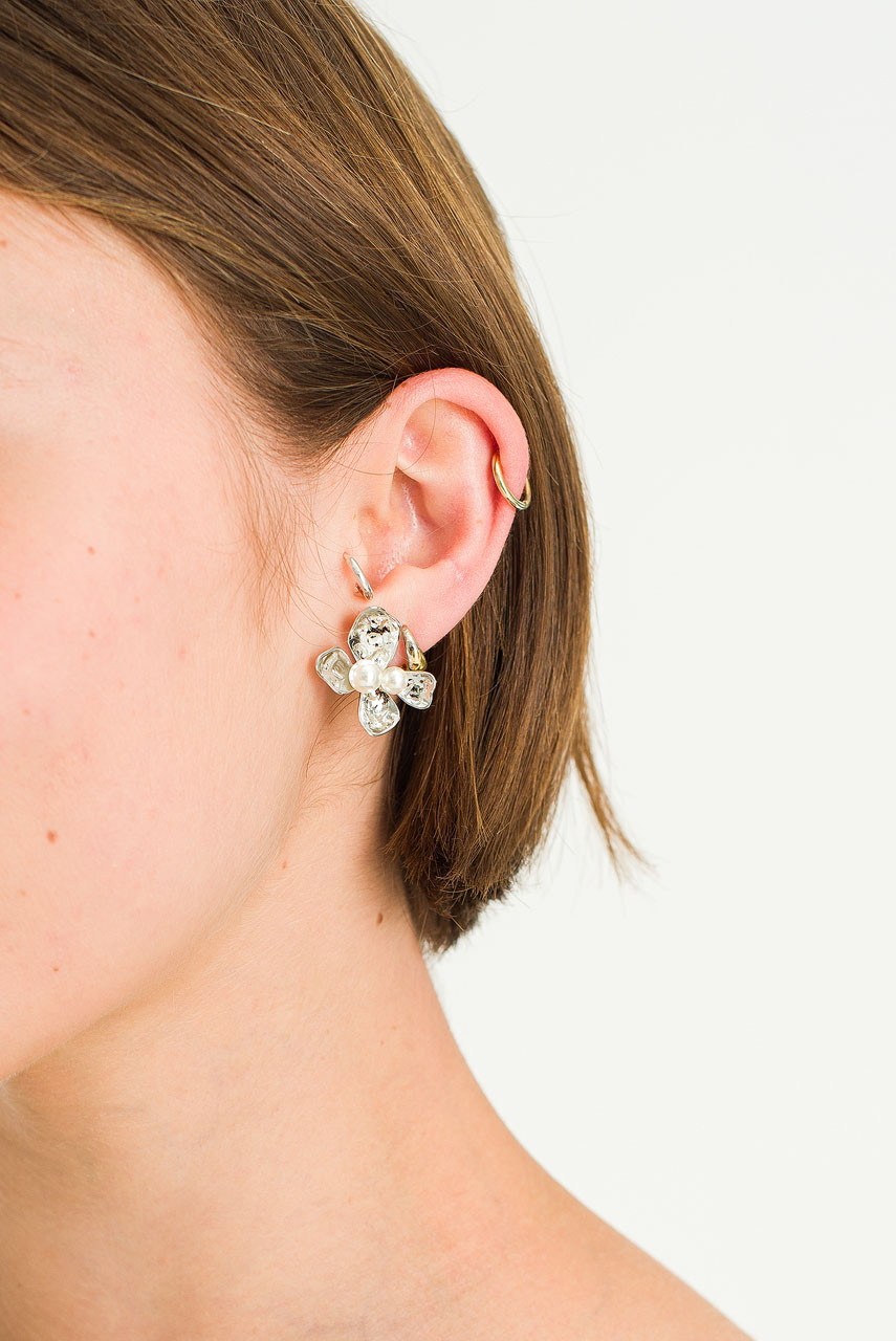 Nabi Pearl Studs, Silver