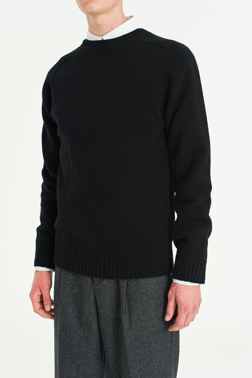 Menswear | Lochfield Wool Seamless Jumper, Black