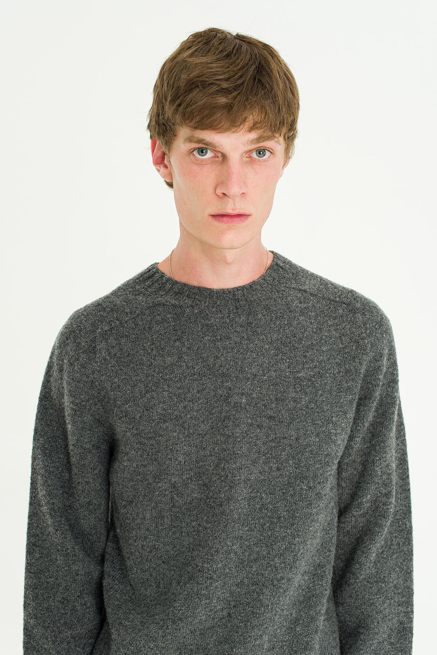 Menswear | Lochfield Wool Seamless Jumper, Dark Grey