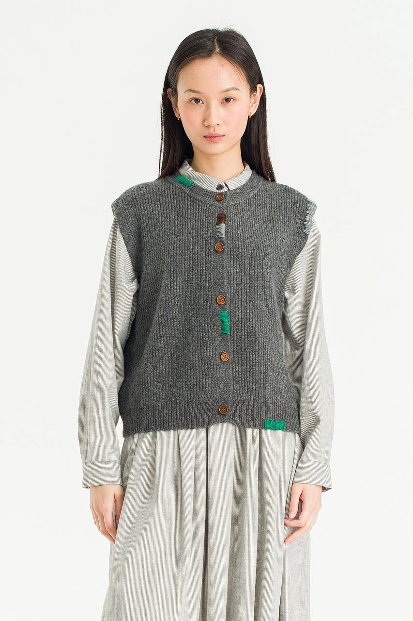 Woolen Vestige Knit Vest, Charcoal