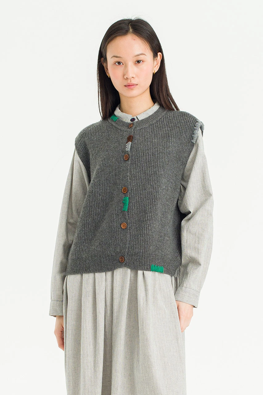 Woolen Vestige Knit Vest, Charcoal
