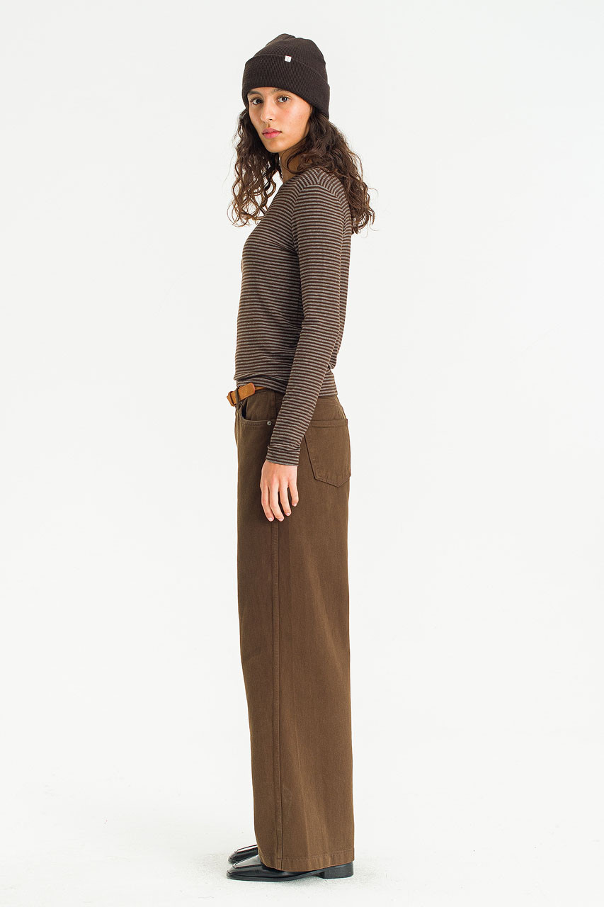 Curved Pigment Jean, Brown