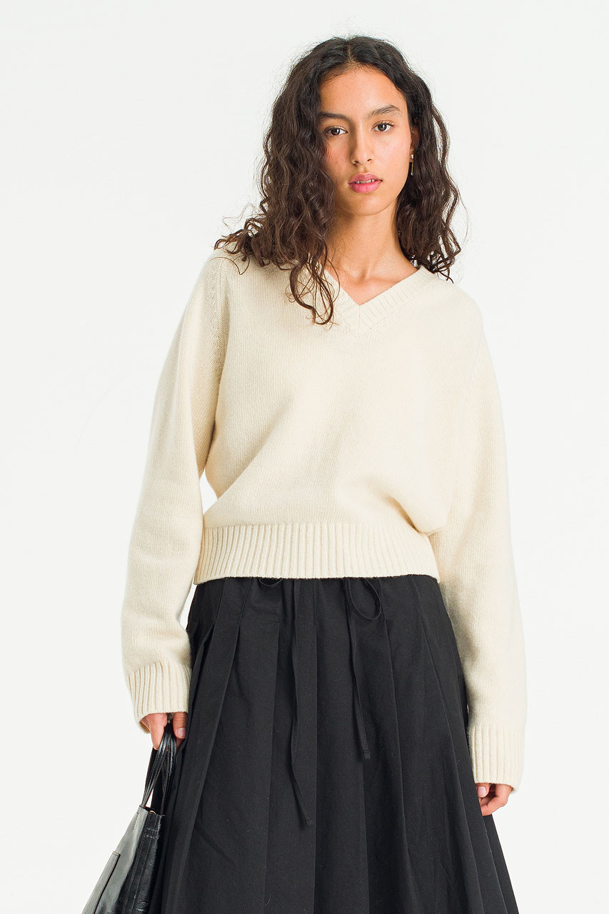 Fine Seamless V Neck  Neck Jumper, Oat