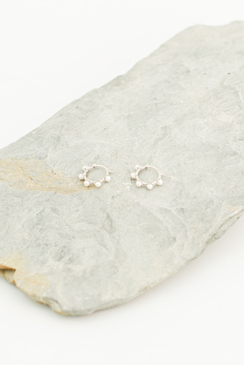 Yui Mini Pearl Hoop Earrings, Silver