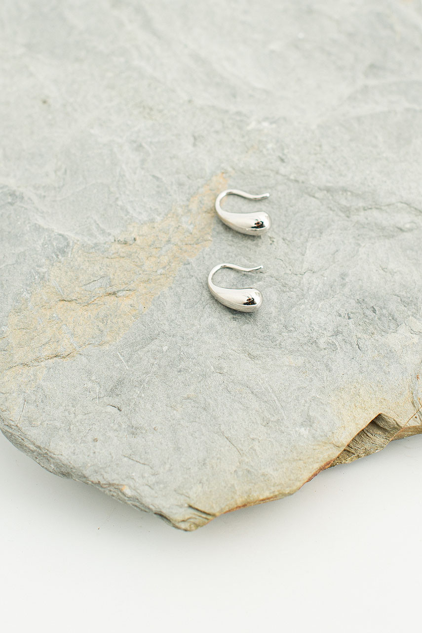 Yumi Crystal Earrings, Silver