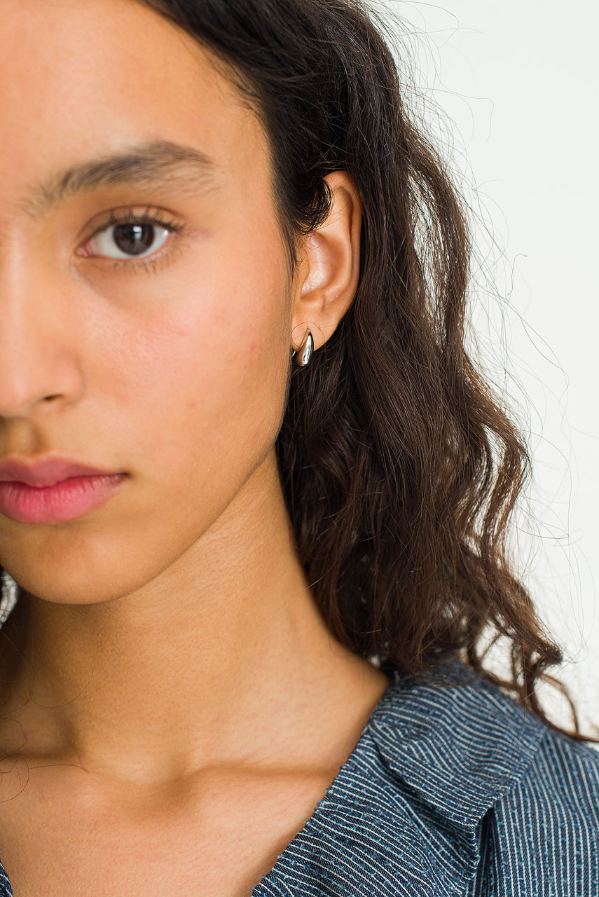 Yumi Droplet Earrings, Silver