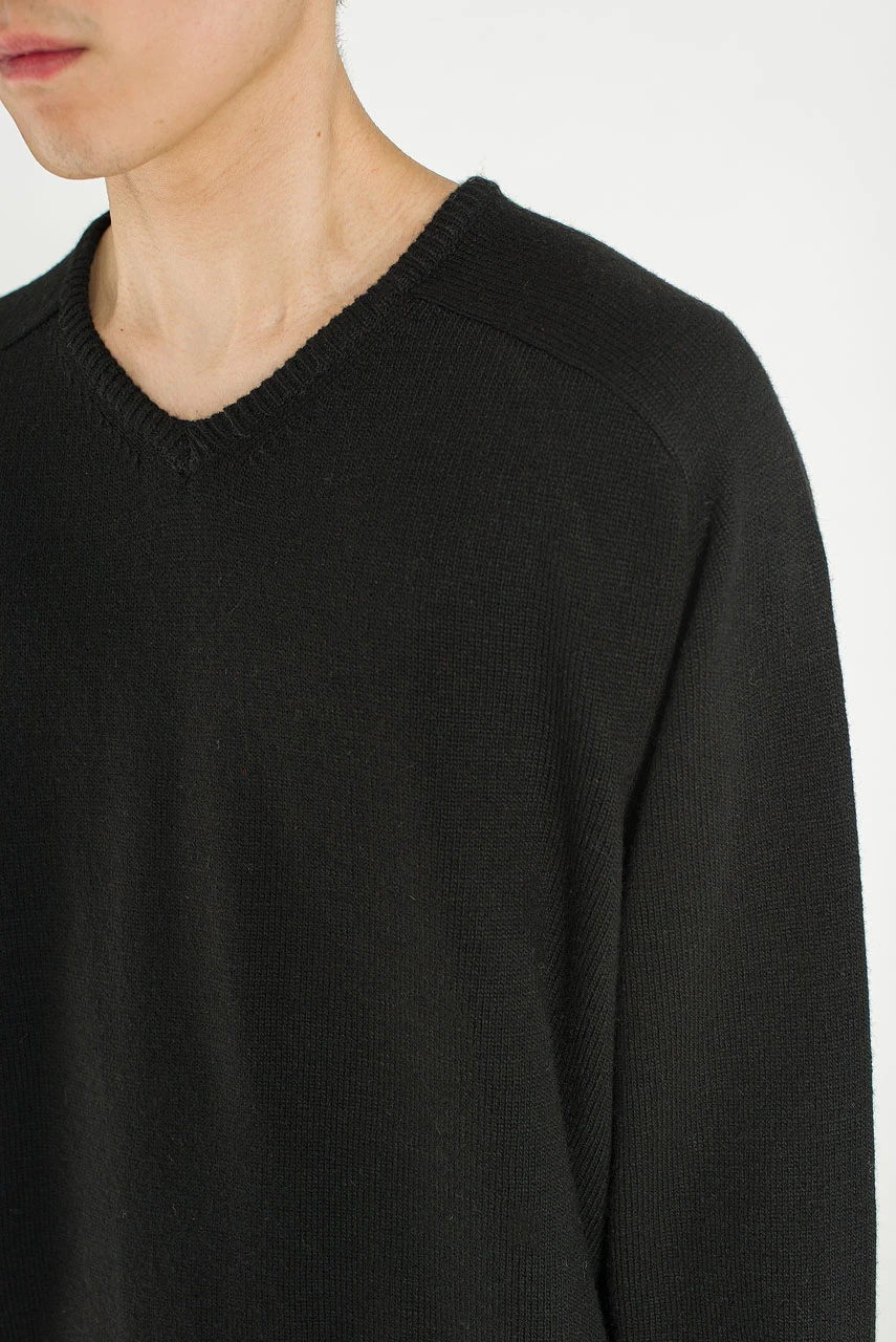 Menswear | Fine V Knit, Black