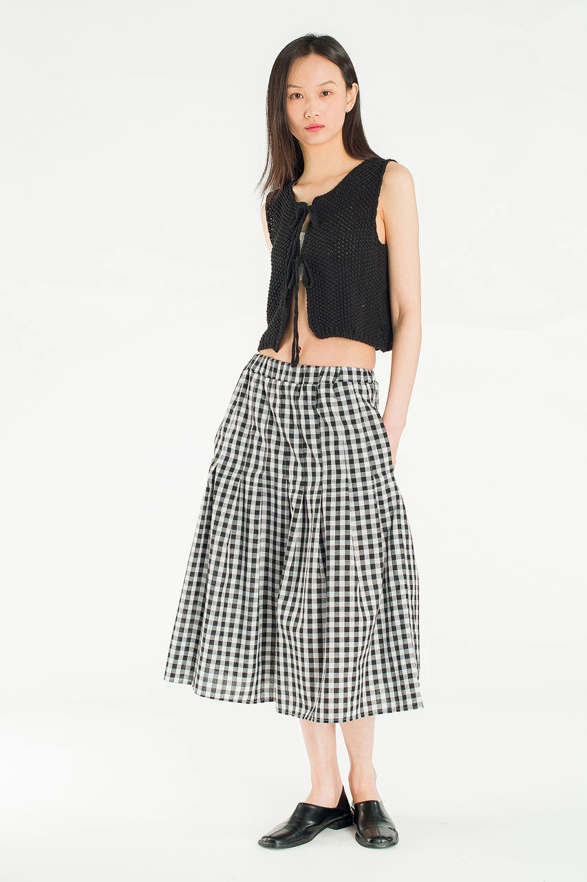 Miel Gingham Check Pleated Skirt, Black