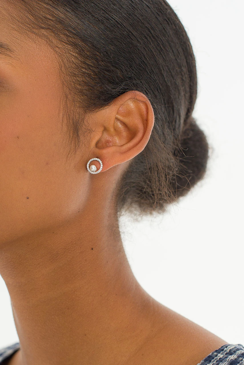 Little Pearl Halo Studs, Silver