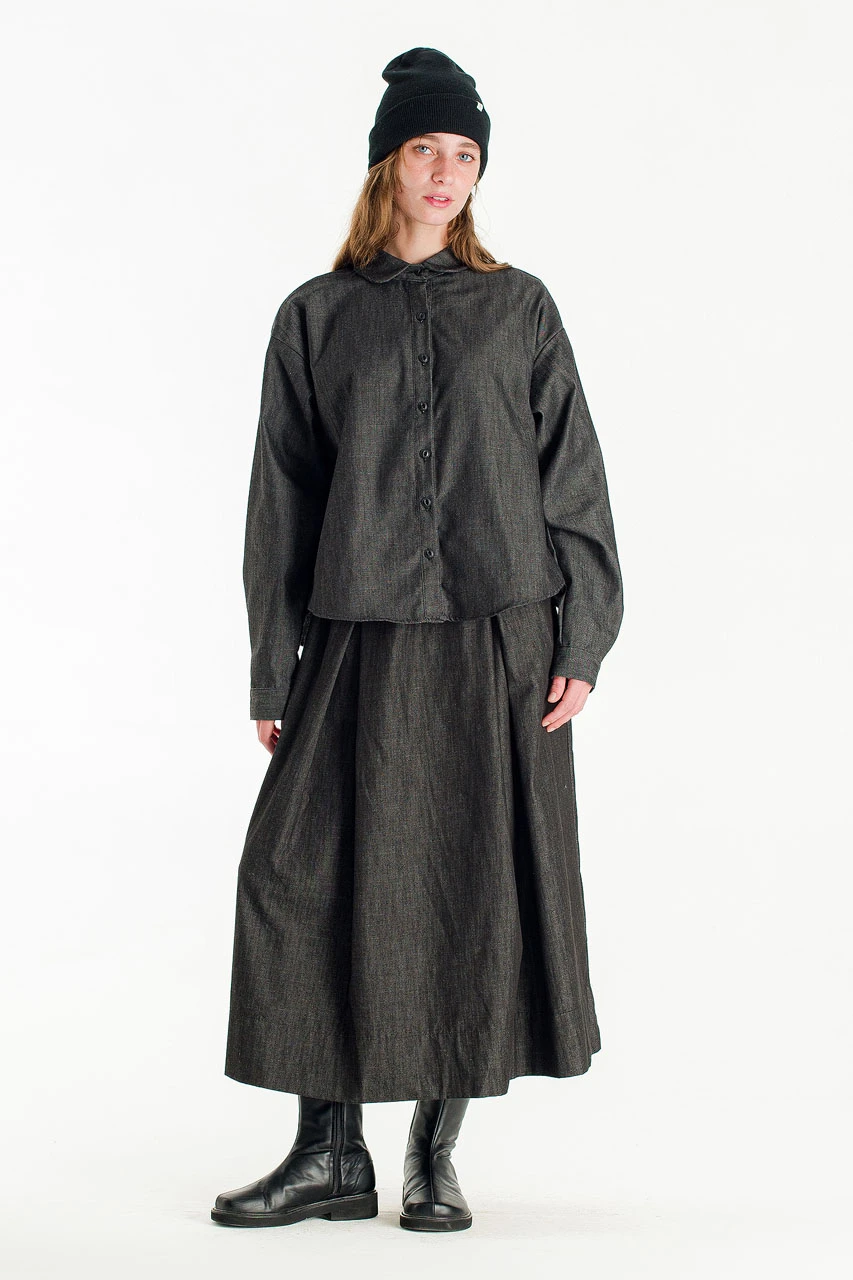 Yoko Peterpan Collar Shirt, Black