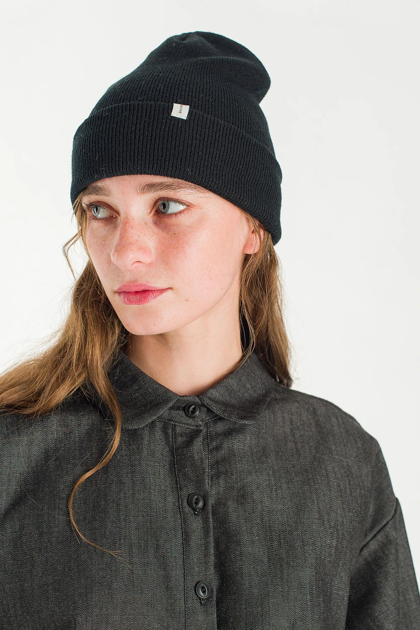 Yoko Peterpan Collar Shirt, Black