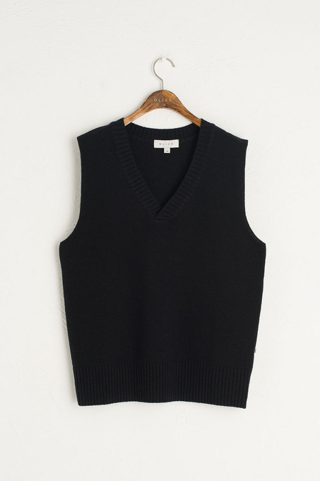 Boyfriend Knit Vest, Black