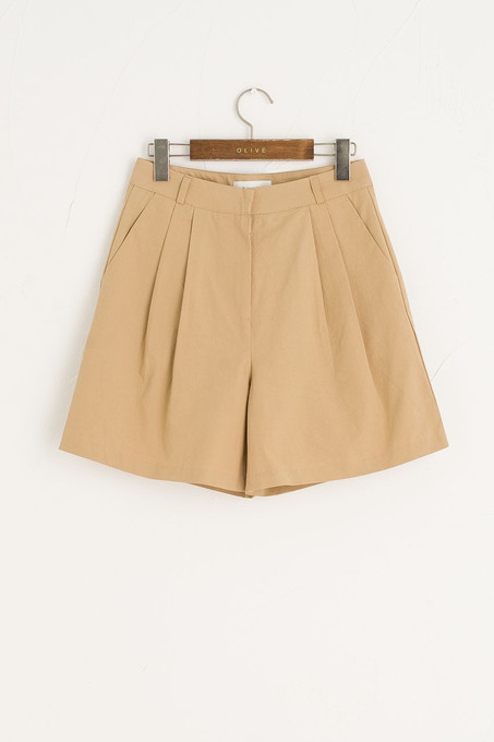 Roa Pintuck Cotton Shorts, Beige
