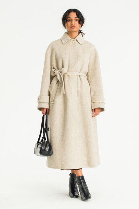 Asuka Raglan Seamless Coat, Beige