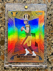 Kenny Pickett RC 2022 Panini Gold Standard Refractor 72/75 SSP Gem Mint Rookie
