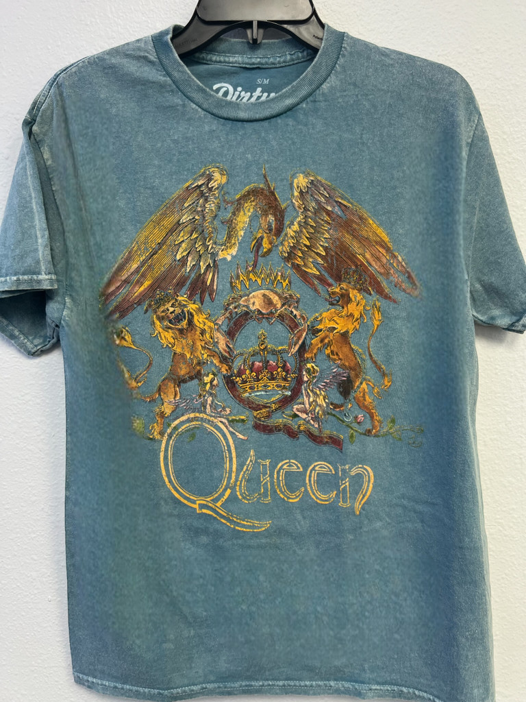 Queen Vintage Queen Japanese Unisex Tee
