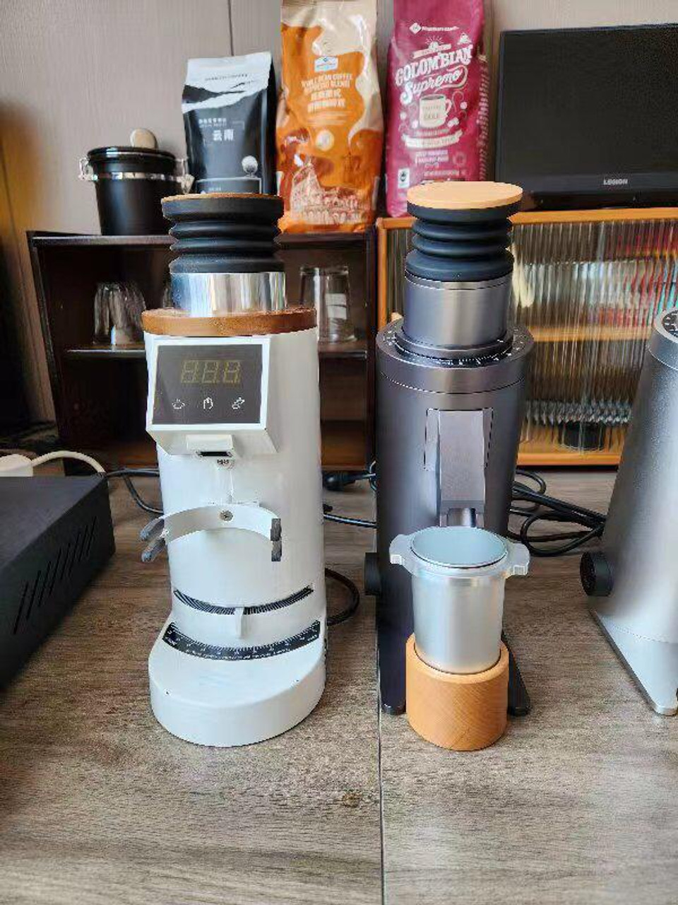 DF64V Coffee Grinder by Turin - Variable Speed & Single Dose