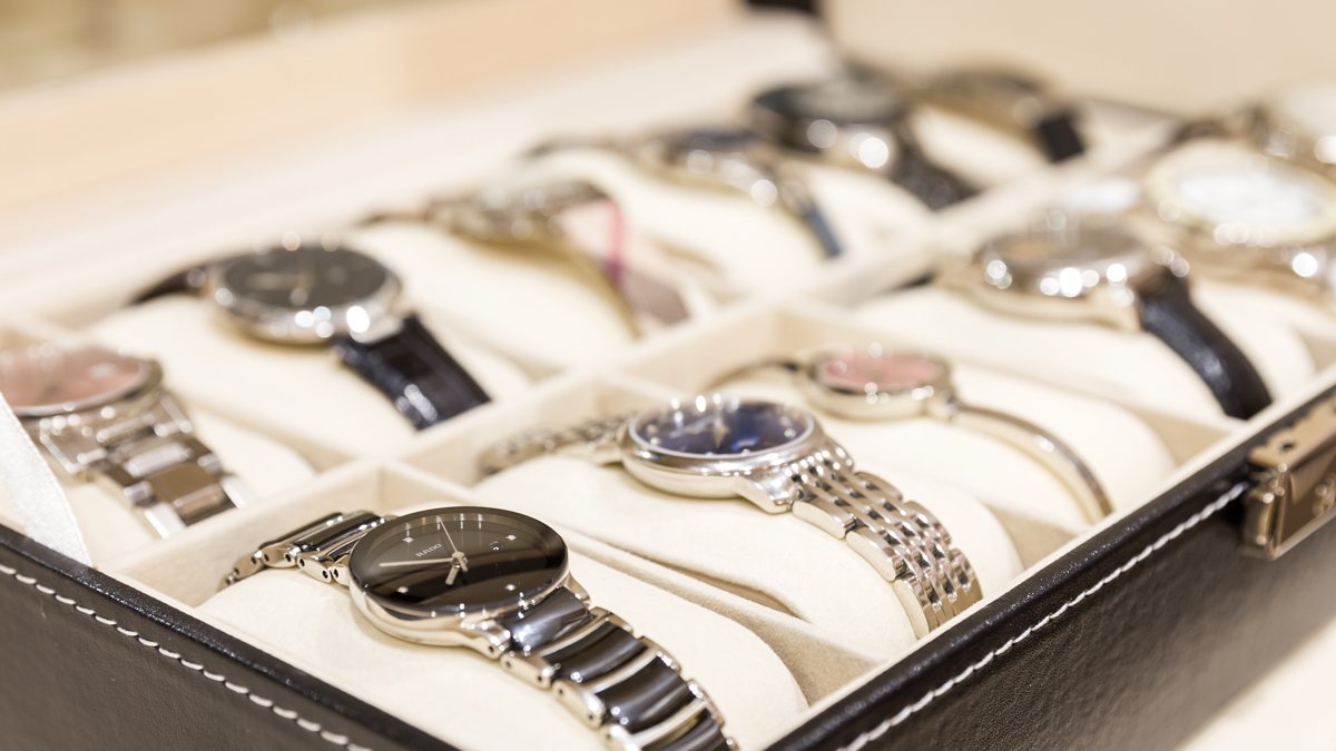 Types of Watches Guide: 5 Watches You Need in Your Collection