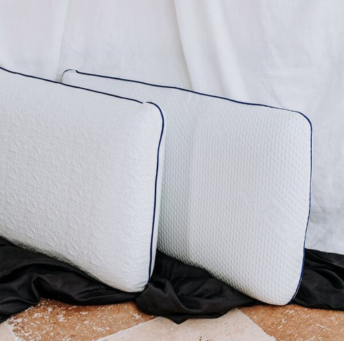 Cooltouch standard memory foam pillow