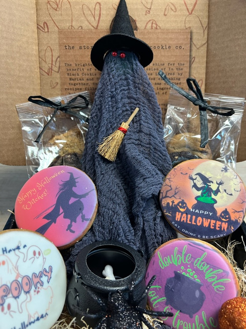 Witchie Poo Box, In The Black Cookie Co., cookies, Halloween gift, Halloween treats, spooky cookies, funfetti cookies, chocolate chip cookies, oatmeal raisin cookies