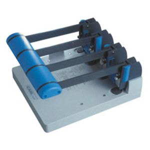 CARL 124 HEAVY DUTY 4-HOLE PUNCH 4 Hole