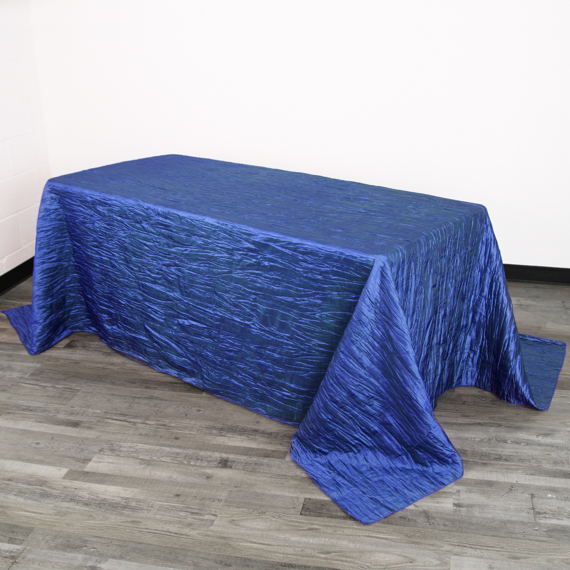 90 x 132 inch Rectangular Crinkle Taffeta Tablecloths Royal Blue