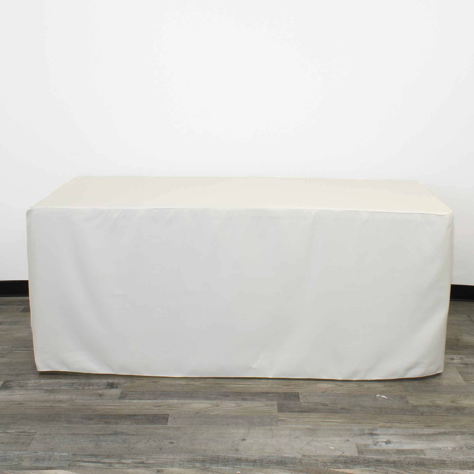 6 ft. Fitted Polyester Tablecloth Rectangular Ivory front