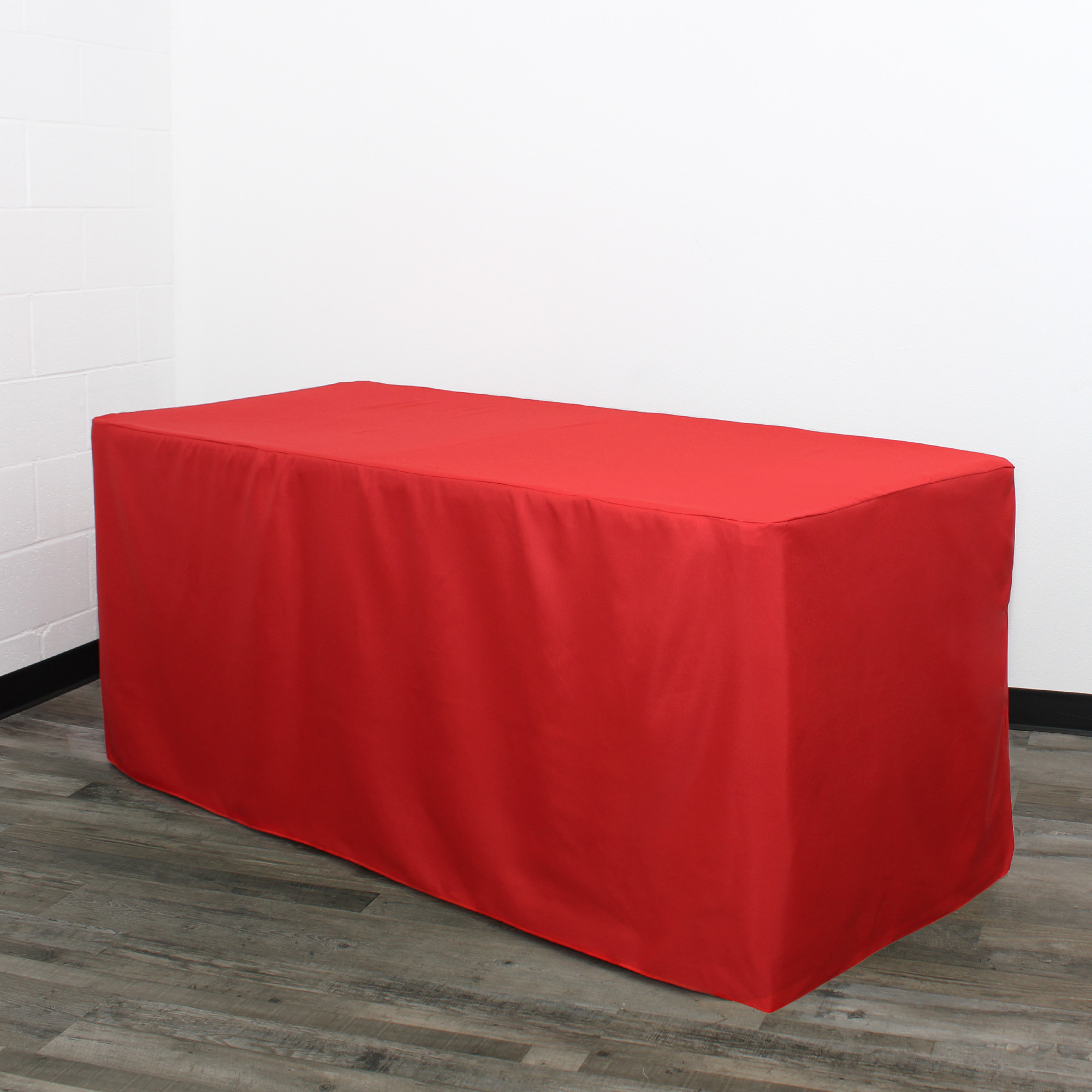 8 ft. Fitted Polyester Tablecloth Rectangular Red
