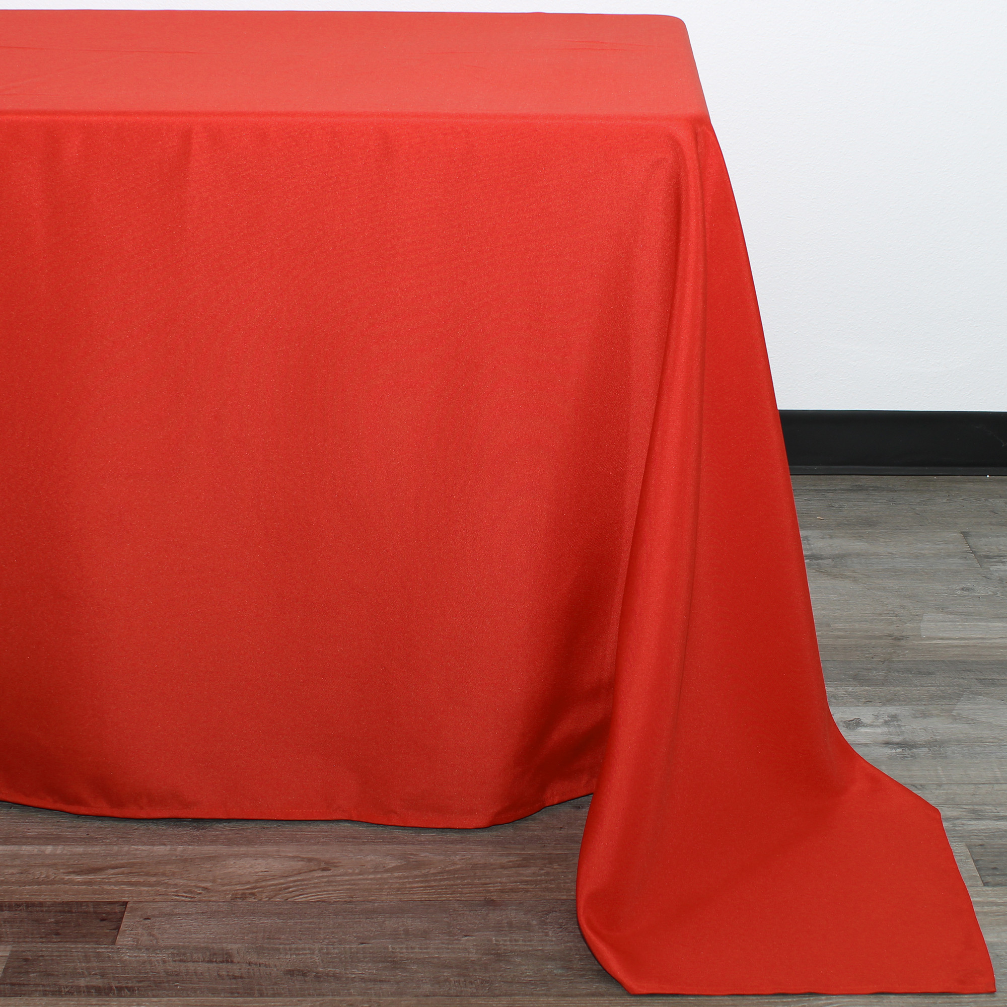 90 x 156 Inch Rectangular Polyester Tablecloth Red Corner