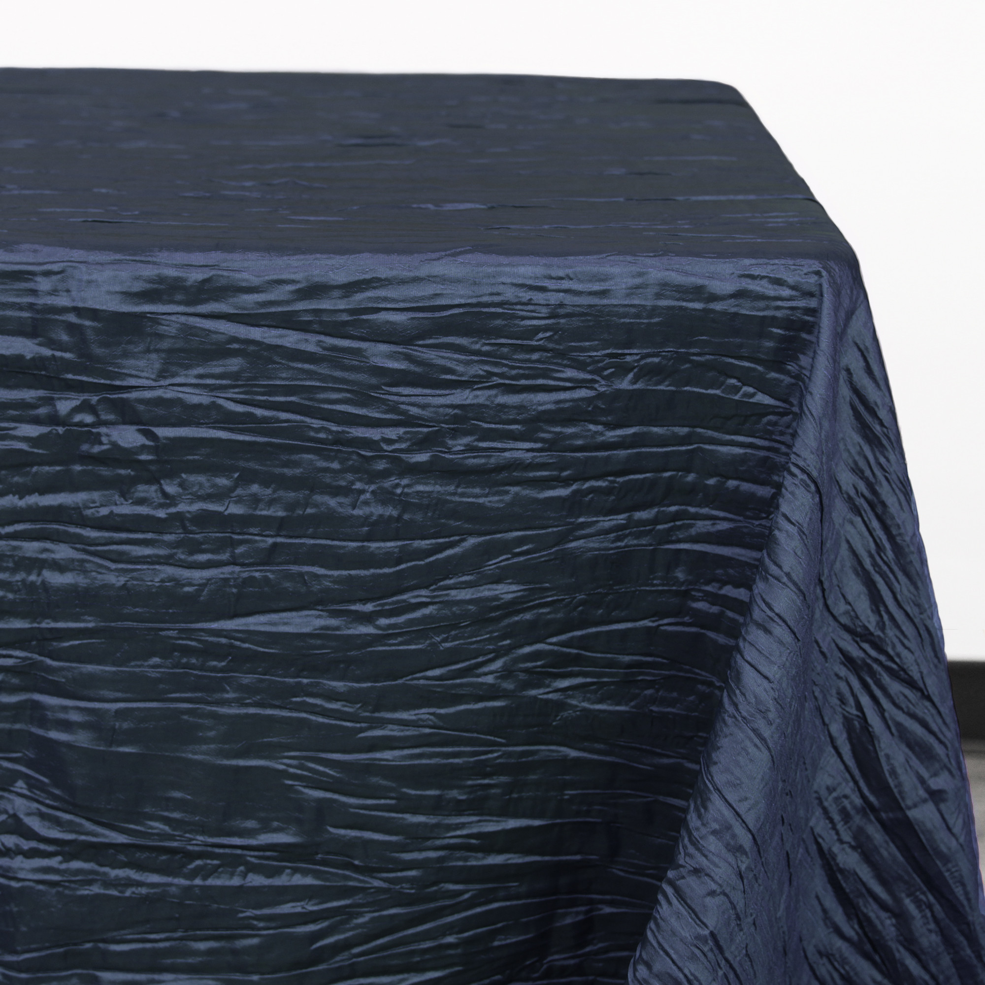 90 x 132 inch Rectangular Crinkle Taffeta Tablecloths Navy Blue corner