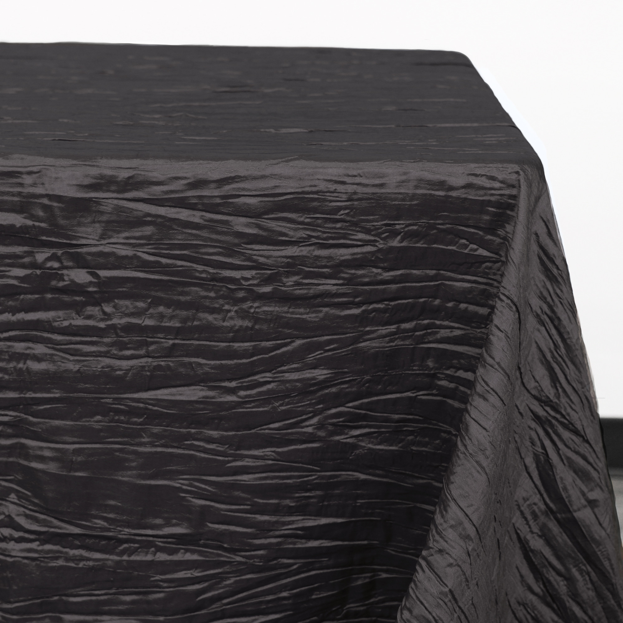 90 x 132 inch Rectangular Crinkle Taffeta Tablecloths Black corner