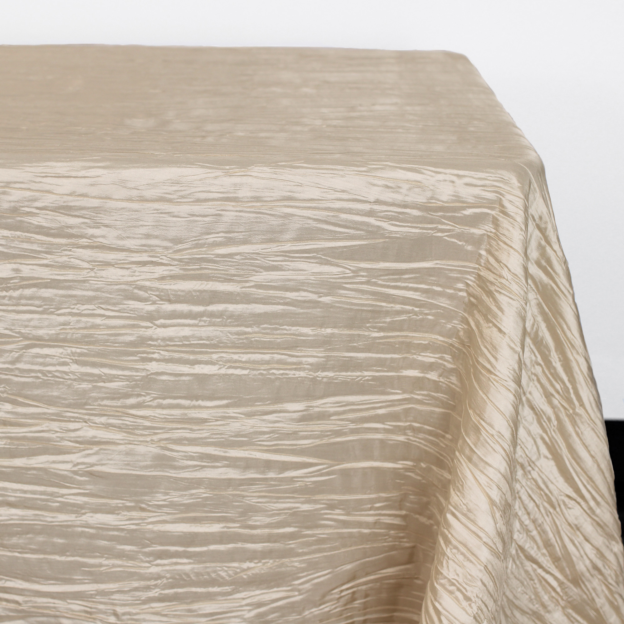 90 x 132 inch Rectangular Crinkle Taffeta Tablecloths Champagne corner