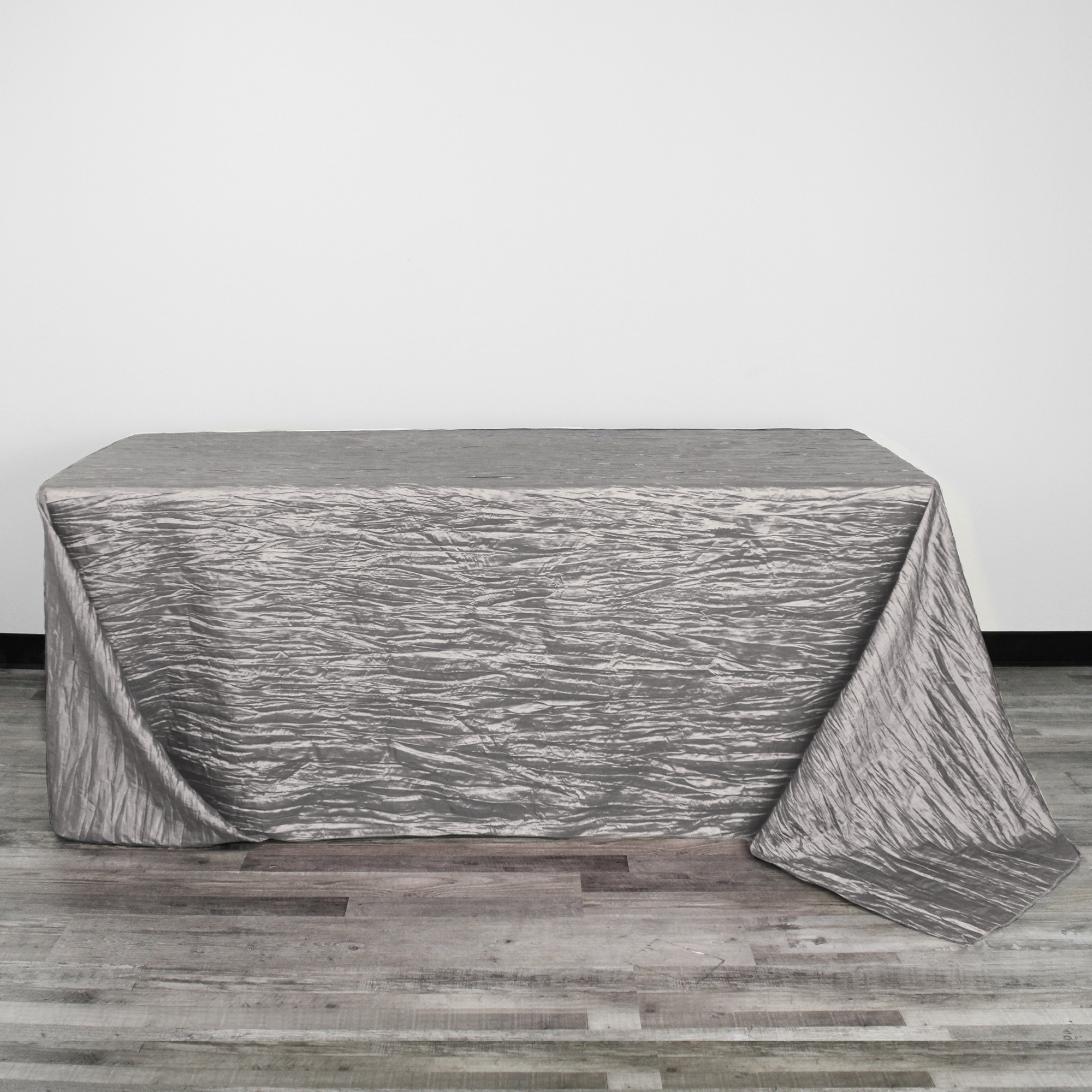 90 x 156 Inch Rectangular Crinkle Taffeta Tablecloth Dark Silver / Platinum front