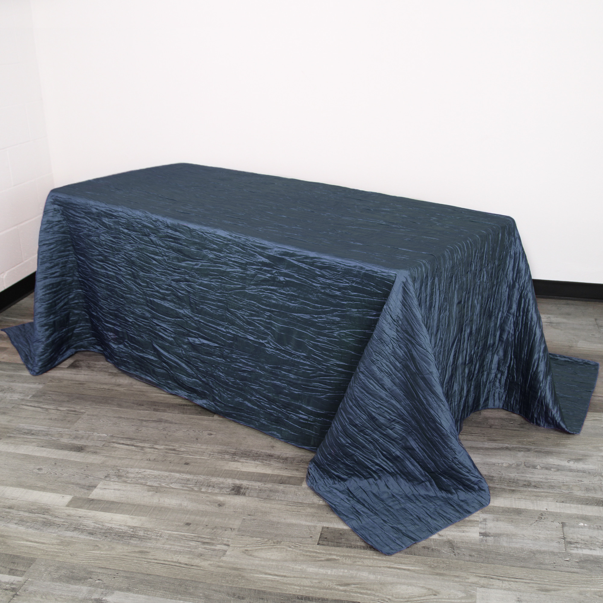 90 x 156 Inch Rectangular Crinkle Taffeta Tablecloth Navy Blue