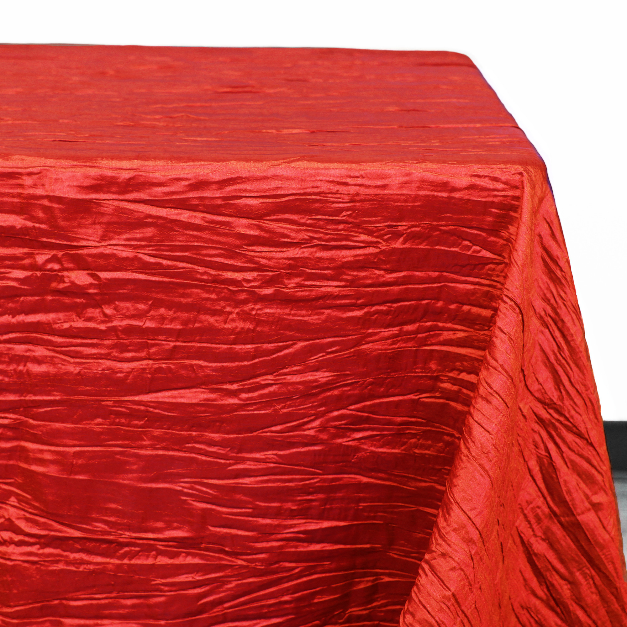 90 x 132 inch Rectangular Crinkle Taffeta Tablecloth Red corner
