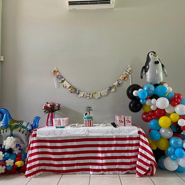 red and white striped tablecloths
