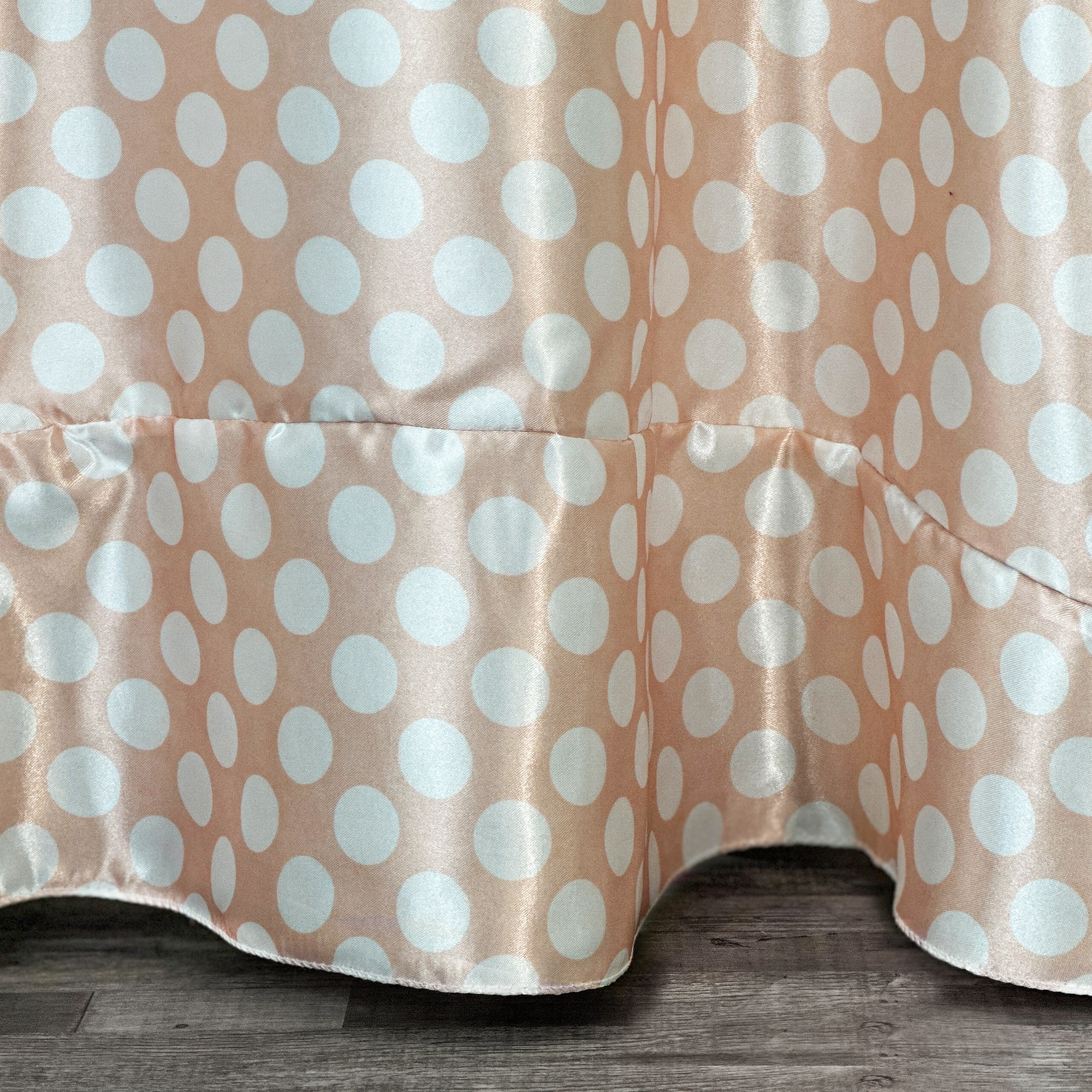 132 inch Round Satin Tablecloth Peach/White Polka Dots For Weddings seam