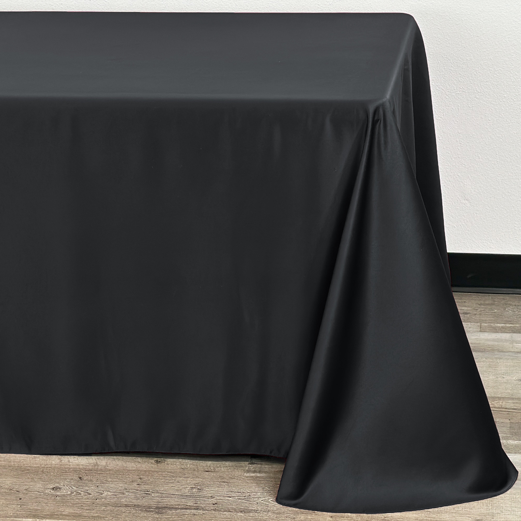 90 x 132 Inch Rectangular L'amour Tablecloth Black Corner