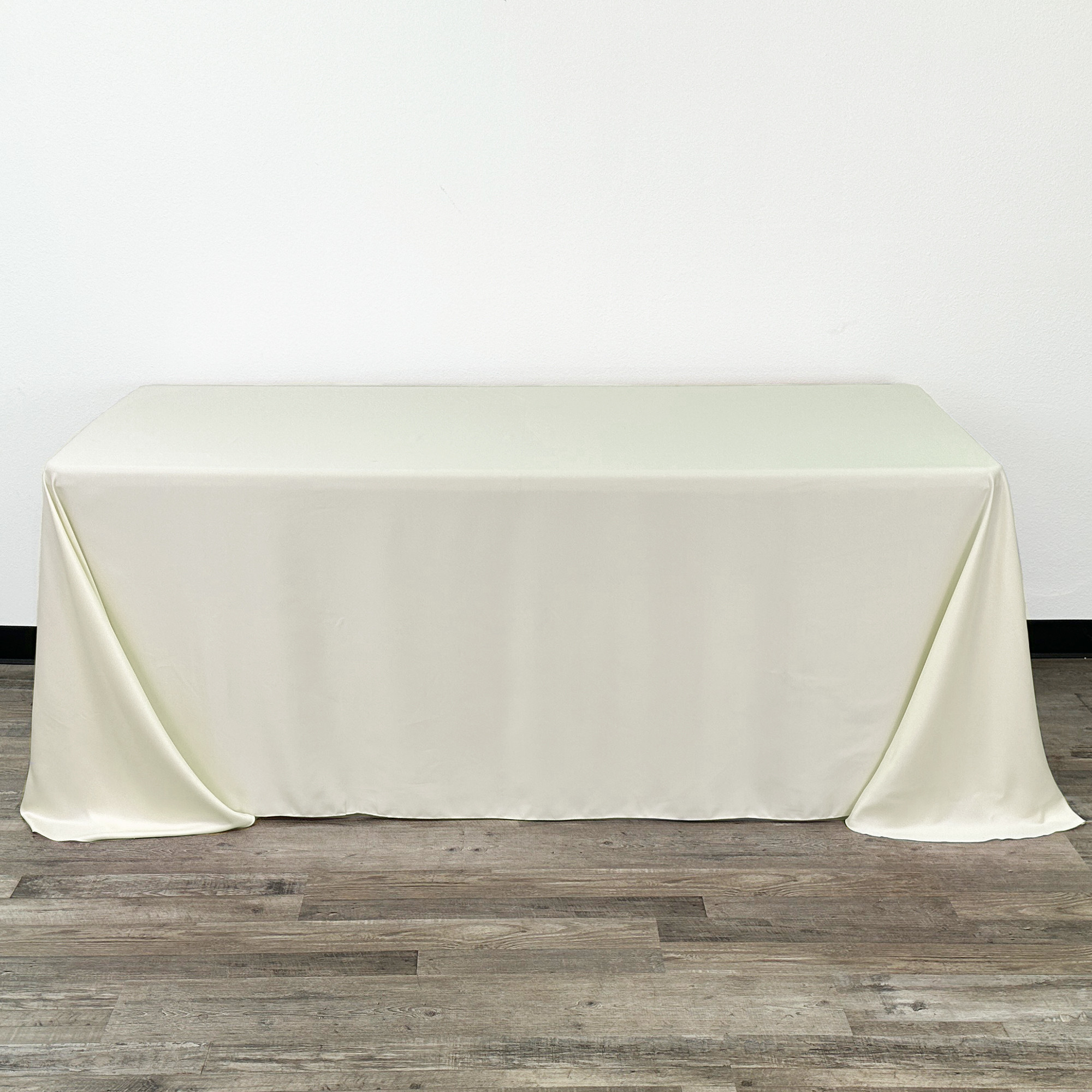 90 x 132 Inch Rectangular L'amour Tablecloth Ivory front