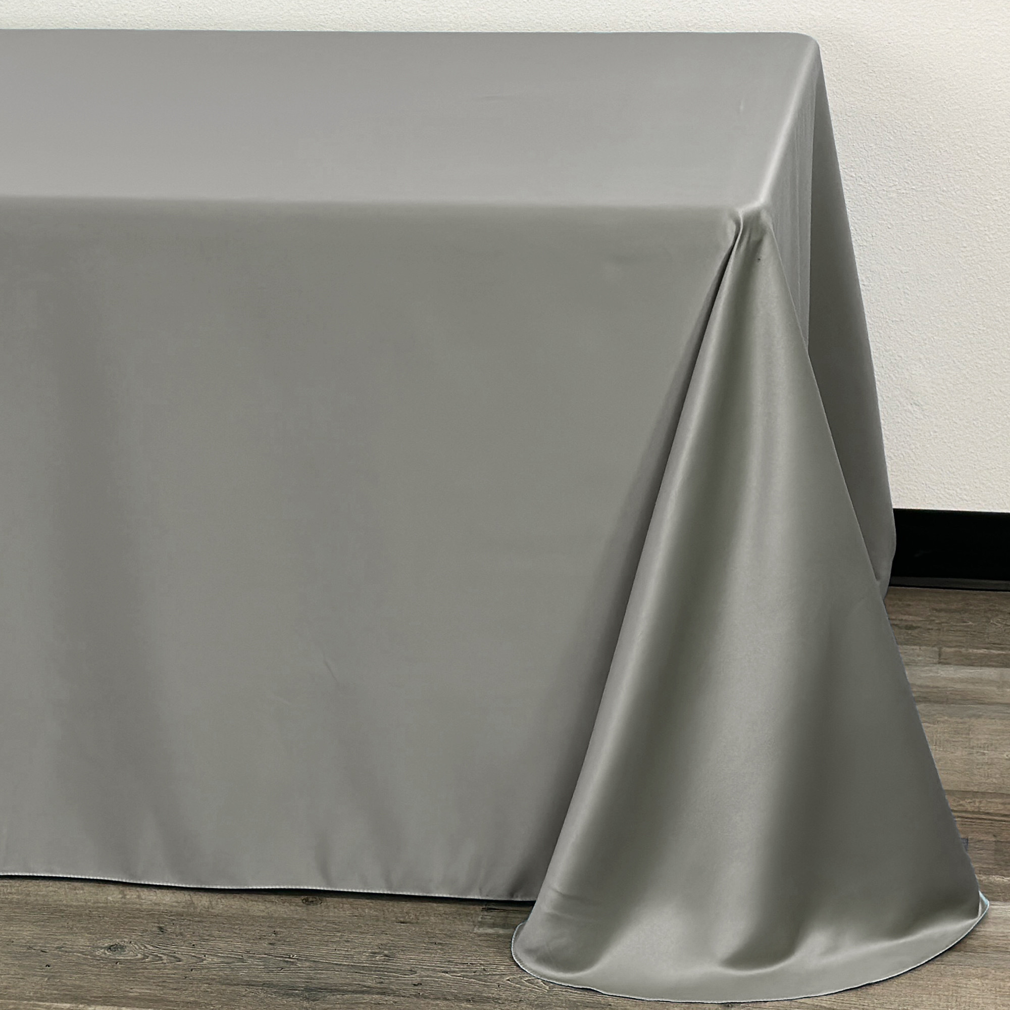 90 x 132 Inch Rectangular L'amour Tablecloth Dark Silver corner