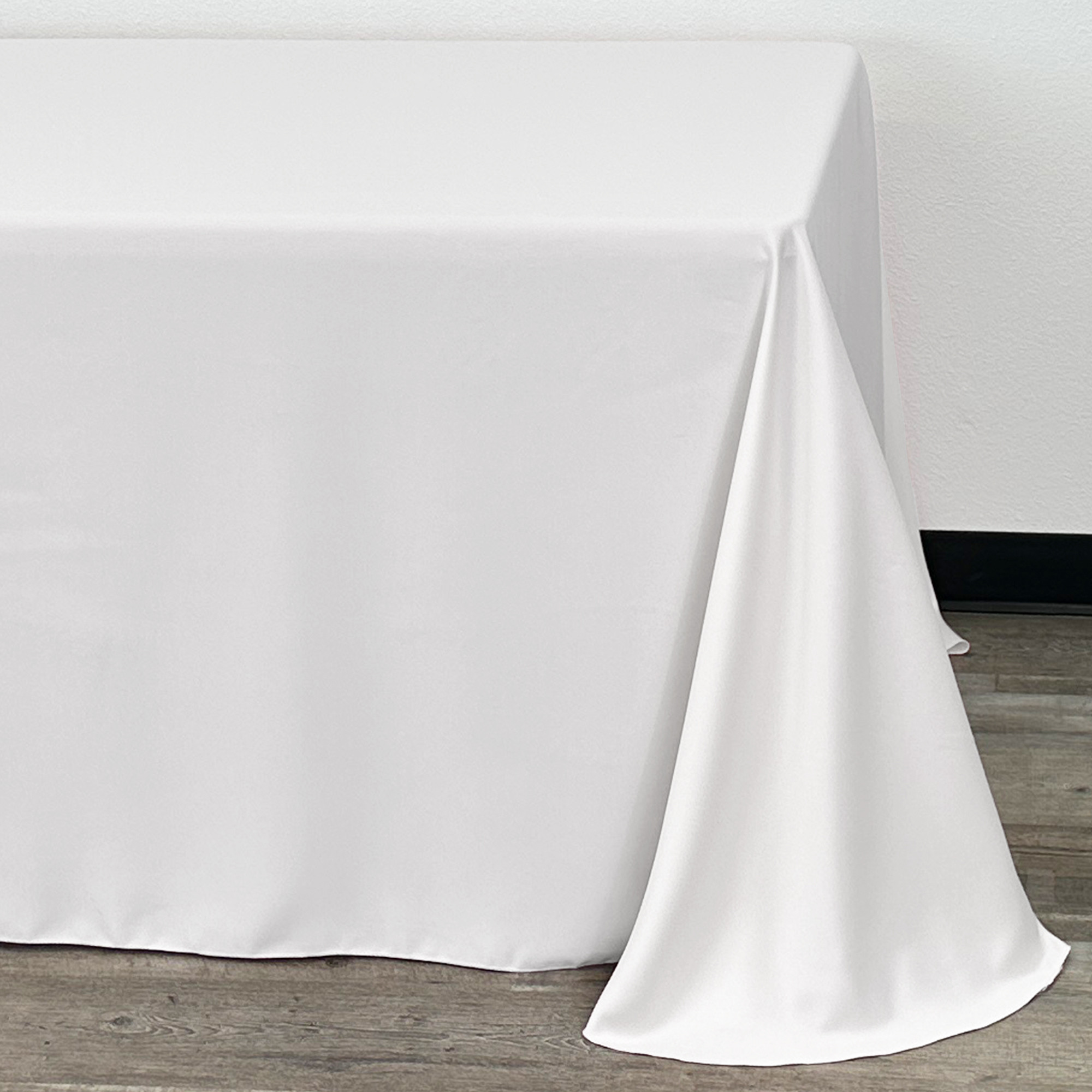 90 x 156 Inch Rectangular L'amour Tablecloth White corner