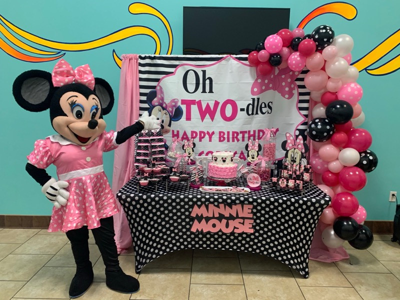 polka dot table covers 