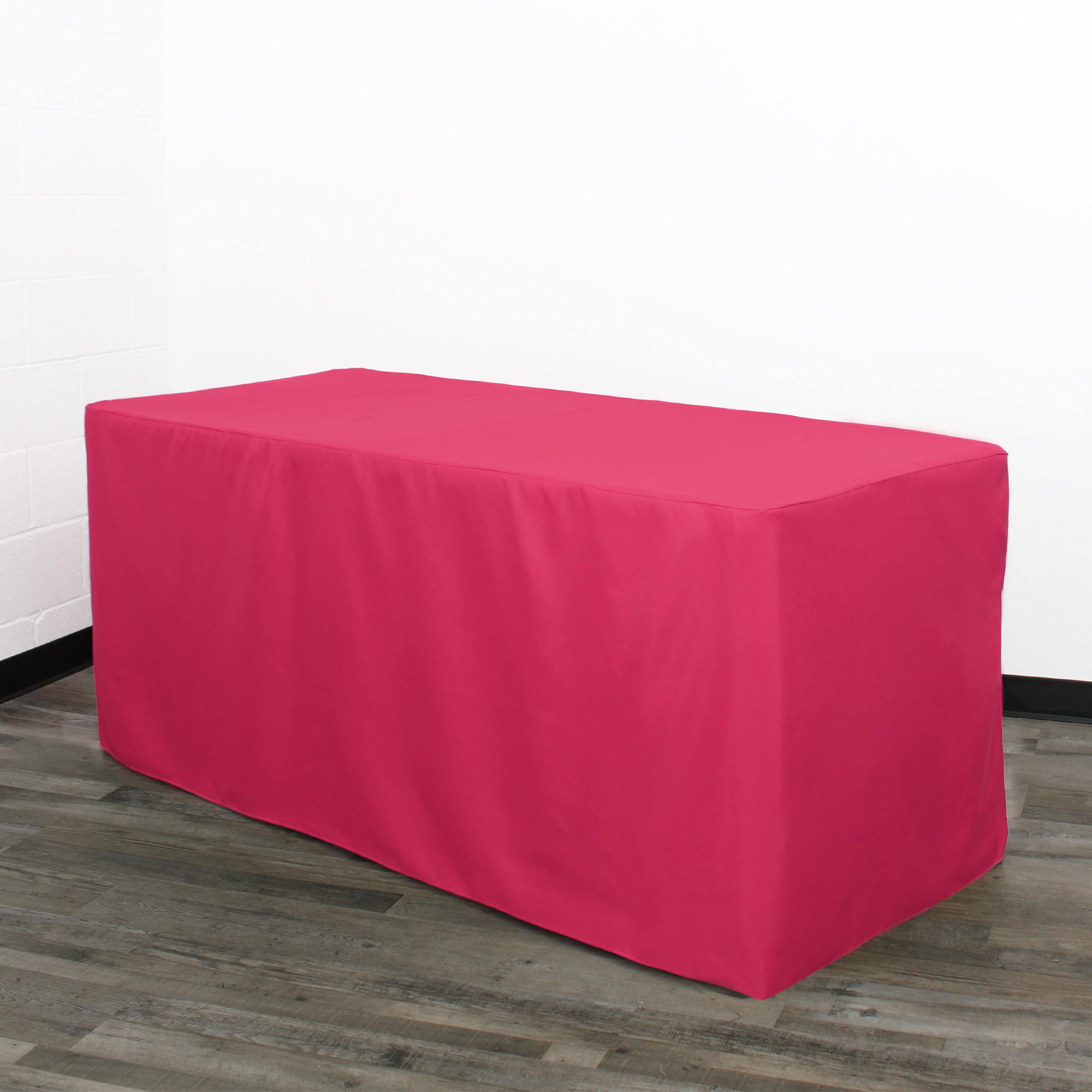 6 ft. Fitted Polyester Tablecloth Rectangular Fuchsia