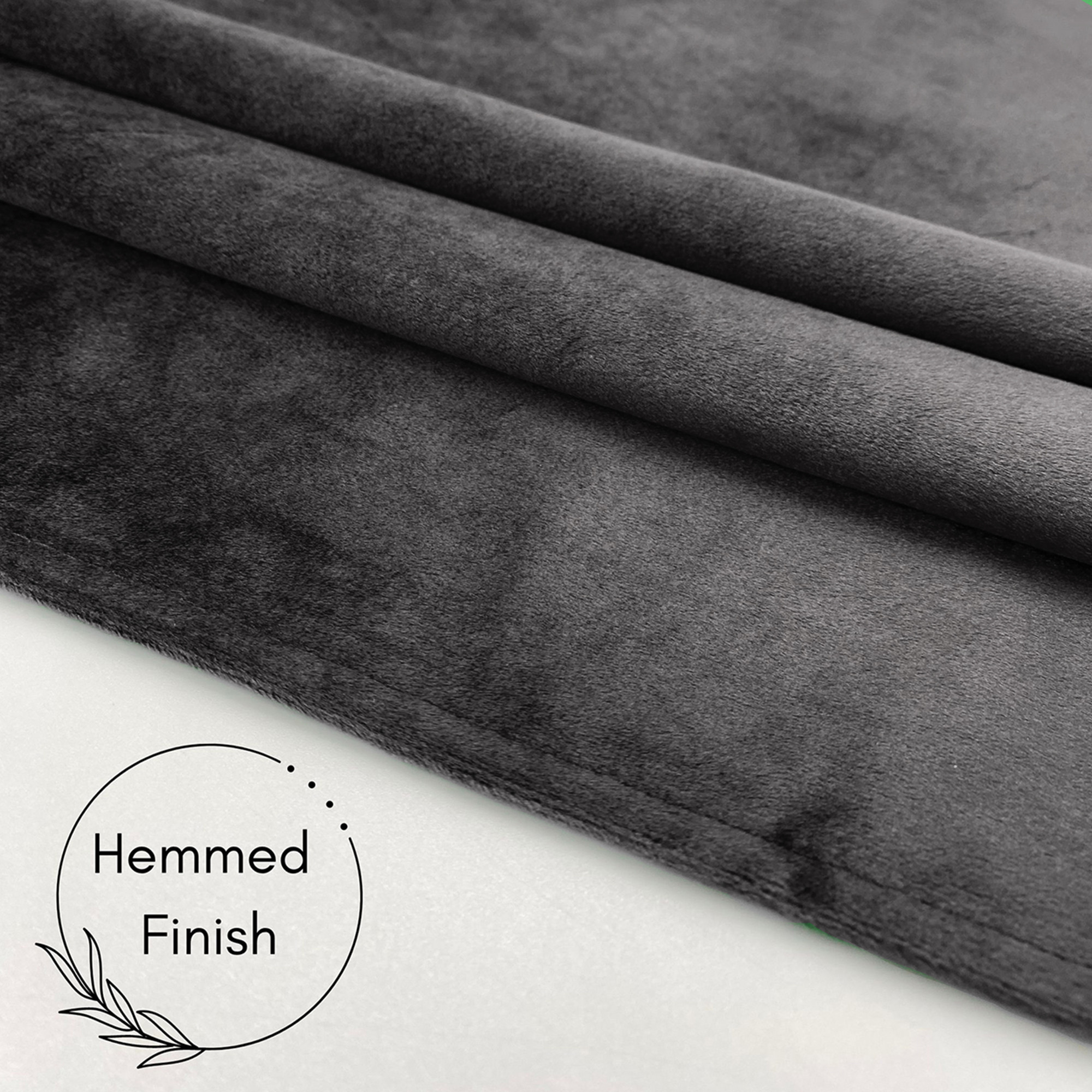 90 x 132 Inch Rectangular Velvet Tablecloth Black Hem Zoom