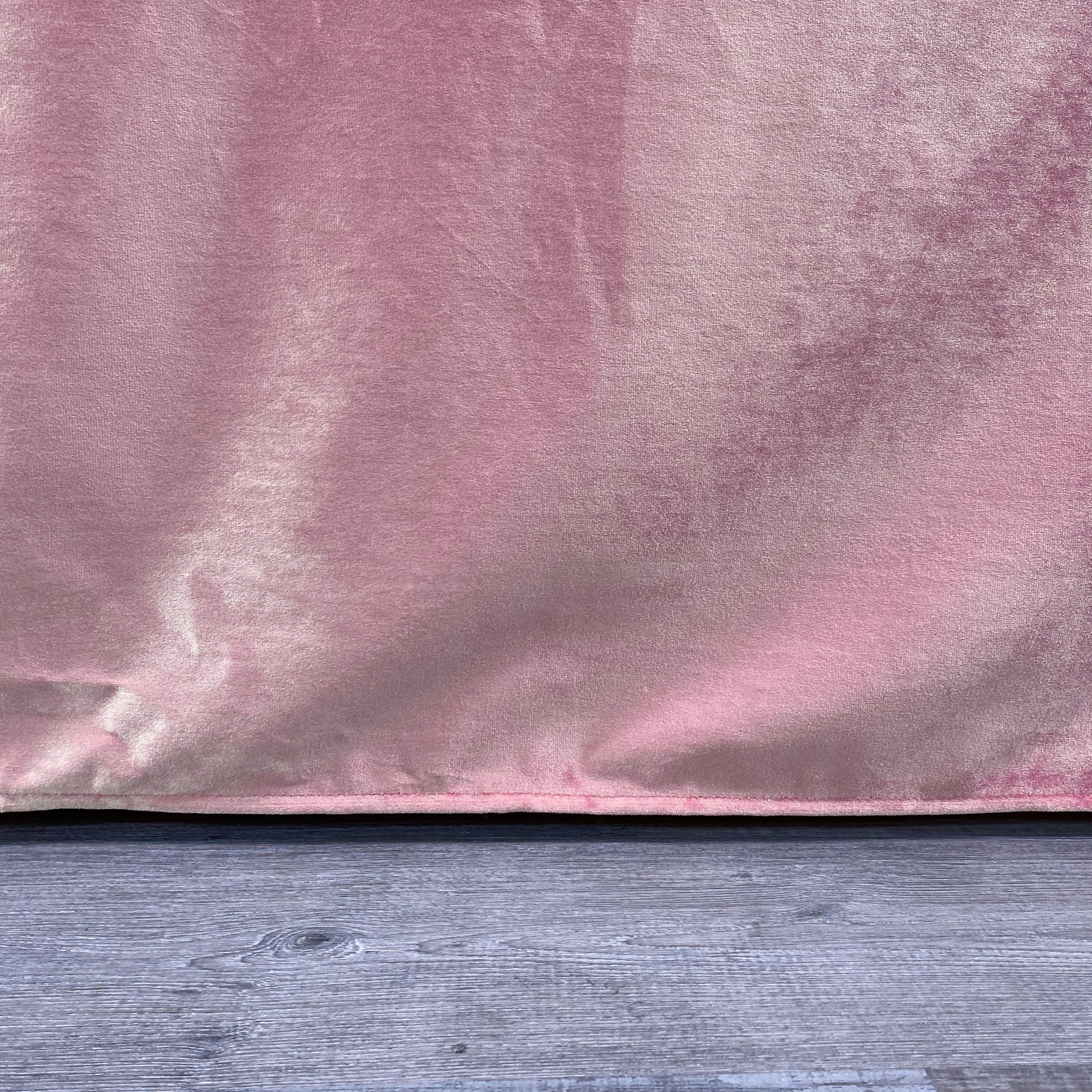 90 x 132 Inch Rectangular Velvet Tablecloth Dusty Rose Hem