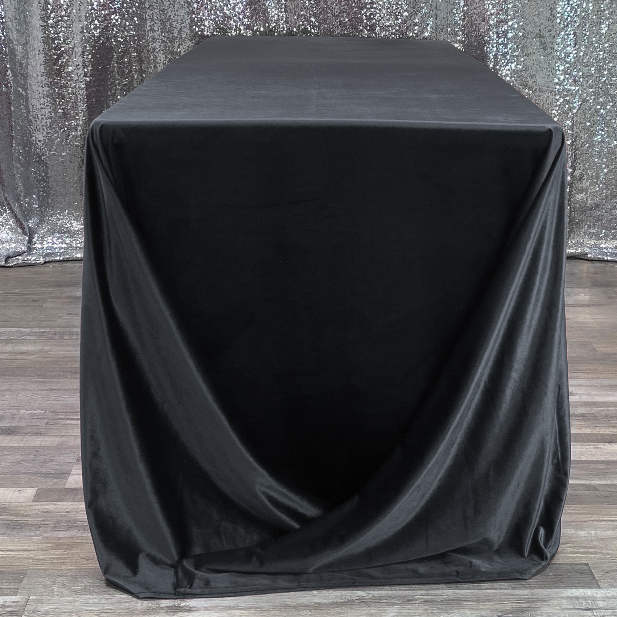 90 x 132 Inch Rectangular Velvet Tablecloth Black Side View
