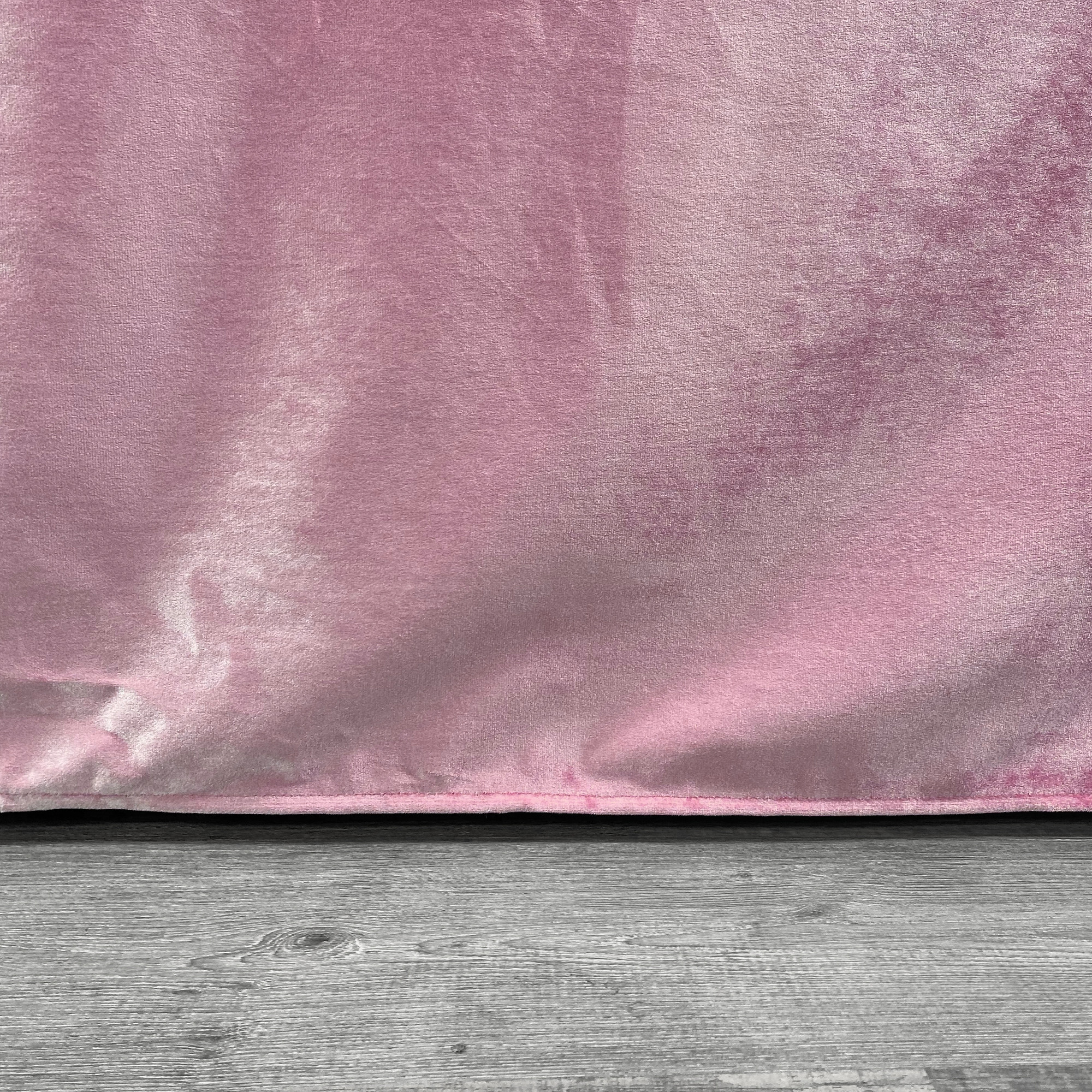 90 x 156 Inch Rectangular Velvet Tablecloth Dusty Rose Hem